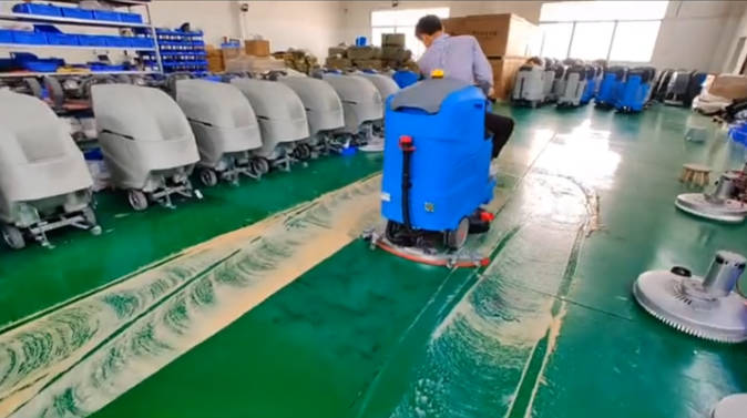 圣方济各堂2023年还在用人工的物业保洁不妨试试洗地机吧